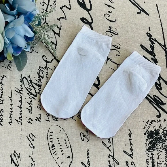 🏷️ 4/$25 Colorful Mandala Bohemian Ankle Socks - Picture 3 of 3